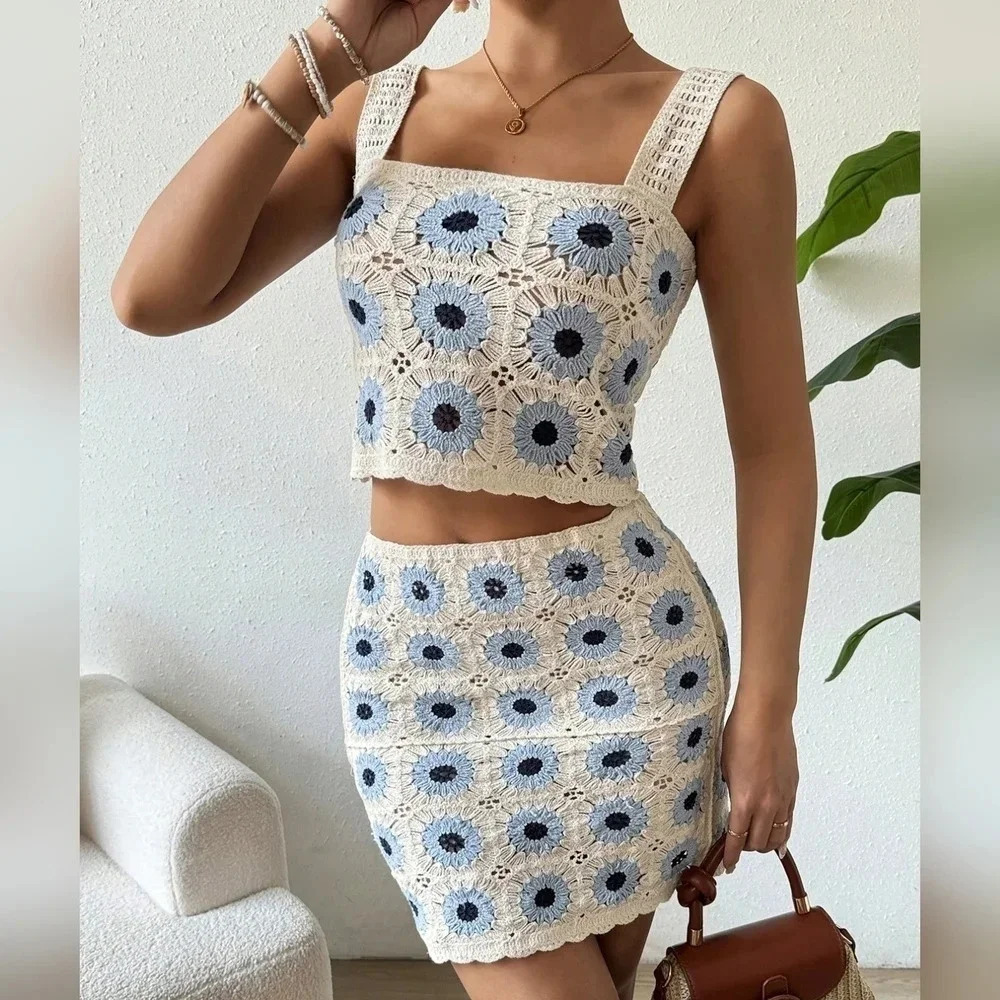 COPY - Women Summer Holiday Floral Print Knit Camisole Top And Knitted Skirt Set - Picture 2 of 5